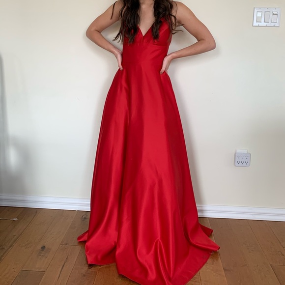 Red Prom Dress! - Picture 1 of 7